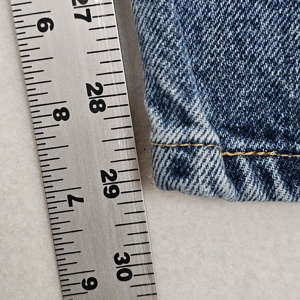 Wrangler Hero Authentic Jeans Mens 33x30 Reg. Fit Straight Leg Medium Wash Denim - Picture 2 of 11